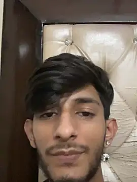 ronnnnn718 online show from 07/13/26, 10:47