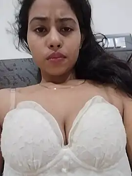 Snapshot of Nikitahot83 chatting on 06/12/26, 03:43 Nikitahot83 online show from 06/12/26, 03:43