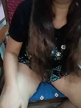 Snapshot of divya-222 chatting on 07/31/26, 07:11 divya-222 online show from 07/31/26, 07:11