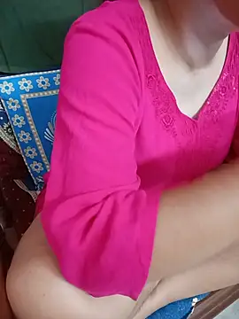 Snapshot of divya-222 chatting on 06/20/26, 05:29 divya-222 online show from 06/20/26, 05:29
