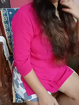 Snapshot of divya-222 chatting on 07/14/26, 03:40 divya-222 online show from 07/14/26, 03:40