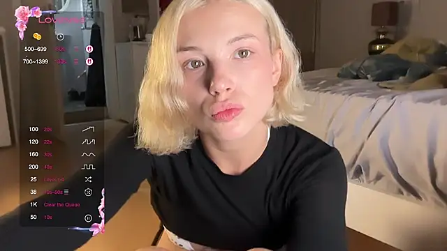 Snapshot of polino4ka6999 chatting on 07/20/26, 09:05 polino4ka6999 online show from 07/20/26, 09:05