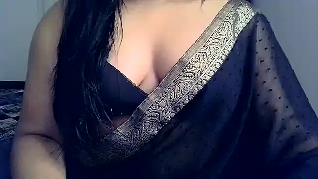 Snapshot of Rani_016 chatting on 07/15/26, 02:46 Rani 016 online show from 07/15/26, 02:46