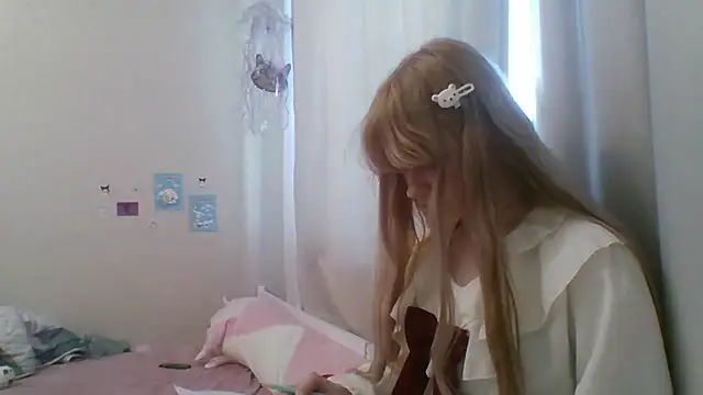 DinaKolter online show from 06/17/26, 11:53