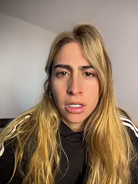 NicoleWilder online show from 07/06/26, 12:23