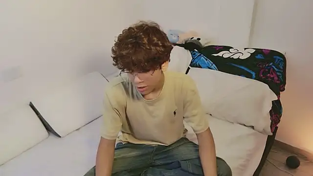 Samy Twink online show from 07/28/26, 04:31