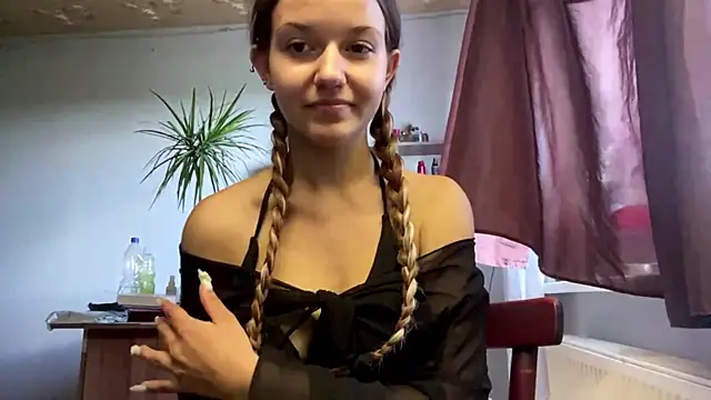 AuroraQT online show from 07/29/26, 12:37