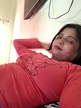 Snapshot of Missridhi chatting on 06/19/26, 10:32 Missridhi online show from 06/19/26, 10:32