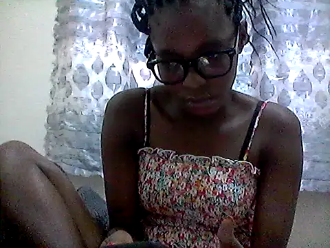 Snapshot of Sweetpother chatting on 06/30/26, 01:33 Sweetpother online show from 06/30/26, 01:33