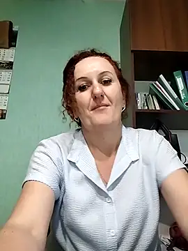 KarinaFlower99 online show from 06/15/26, 05:51