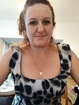 KarinaFlower99 online show from 06/24/26, 06:17