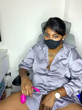 I am amisha online show from 06/11/26, 09:34