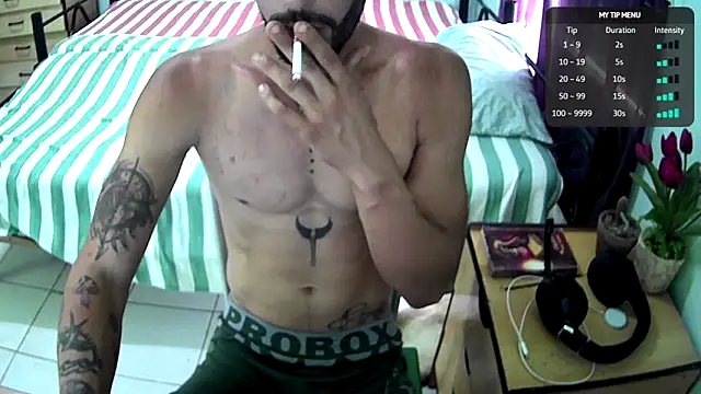 Snapshot of CubanHot27 chatting on 06/19/26, 02:56 CubanHot27 online show from 06/19/26, 02:56