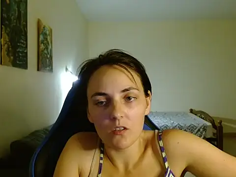 Snapshot of OliviaTheS chatting on 07/07/26, 09:29 OliviaTheS online show from 07/07/26, 09:29