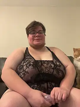 Snapshot of femboyphoenix chatting on 06/12/26, 02:09 femboyphoenix online show from 06/12/26, 02:09
