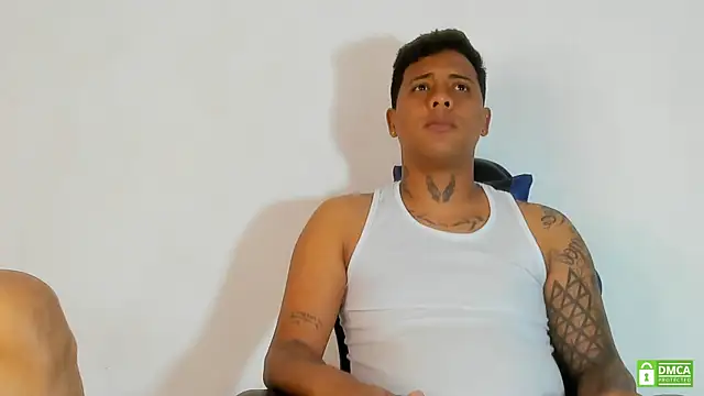 Snapshot of Alejandro_and_Deiby chatting on 07/23/26, 08:05 Alejandro and Deiby online show from 07/23/26, 08:05