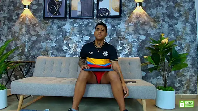Snapshot of Alejandro_and_Deiby chatting on 06/22/26, 10:56 Alejandro and Deiby online show from 06/22/26, 10:56