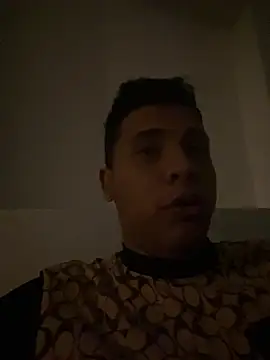Snapshot of Alejandro_and_Deiby chatting on 07/10/26, 01:05 Alejandro and Deiby online show from 07/10/26, 01:05