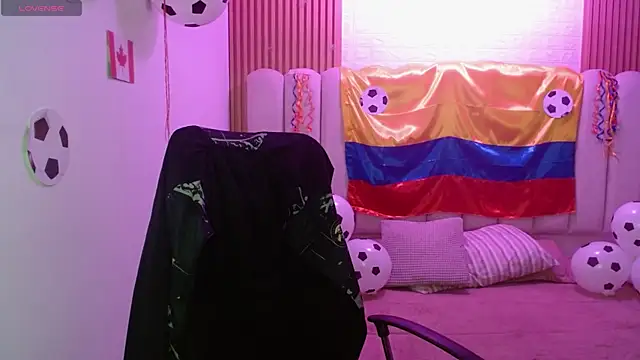 Snapshot of Sofii_tk chatting on 06/19/26, 03:34 Sofii tk online show from 06/19/26, 03:34