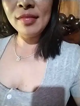 Snapshot of Lya_hott chatting on 06/13/26, 03:37 Lya hott online show from 06/13/26, 03:37