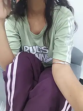 raina 143- online show from 06/19/26, 03:29