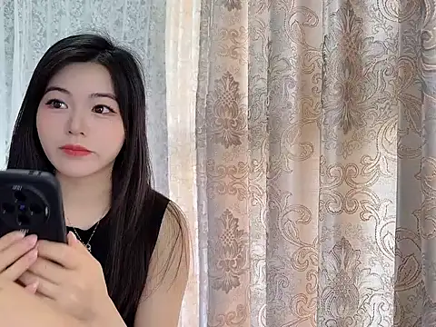 inlkitten online show from 06/12/26, 07:50