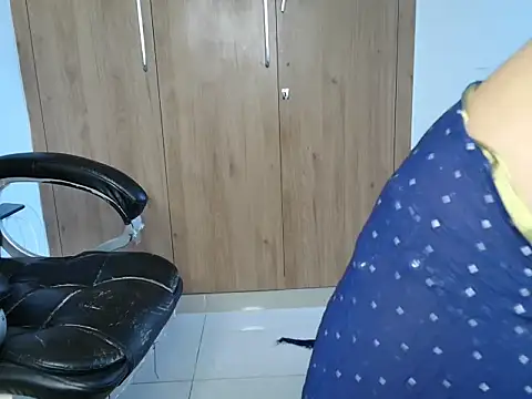 Sexynaina3 online show from 06/24/26, 04:44