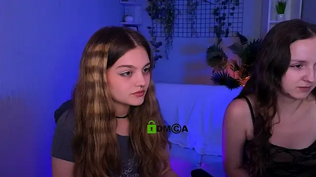 Snapshot of elsa_snow chatting on 07/01/26, 12:05 elsa snow online show from 07/01/26, 12:05
