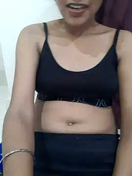 Riya5677 online show from 07/03/26, 03:57