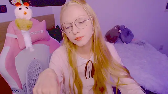 blush online show from 07/07/26, 12:20