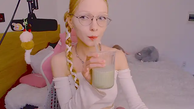 blush online show from 07/05/26, 08:43