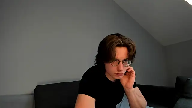 Valo Cross online show from 06/14/26, 11:33