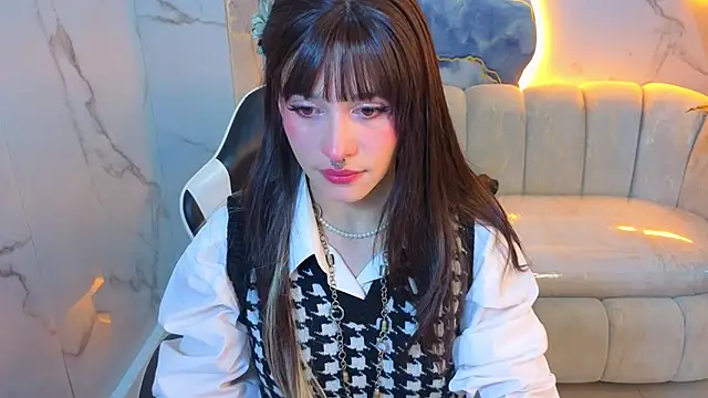 Snapshot of Lily_Tx chatting on 07/02/26, 12:44 Lily Tx online show from 07/02/26, 12:44