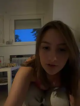 Snapshot of Violet_Velvet chatting on 07/21/26, 08:21 Violet Velvet online show from 07/21/26, 08:21