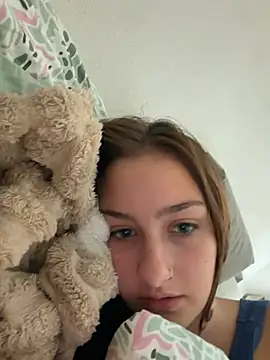 Snapshot of Violet_Velvet chatting on 07/18/26, 03:20 Violet Velvet online show from 07/18/26, 03:20