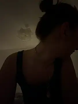 Snapshot of Violet_Velvet chatting on 07/11/26, 11:27 Violet Velvet online show from 07/11/26, 11:27