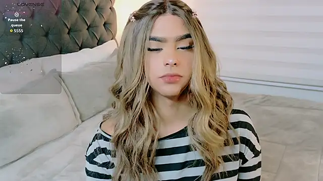 Scarlethvhonparker online show from 11/15/25, 02:26