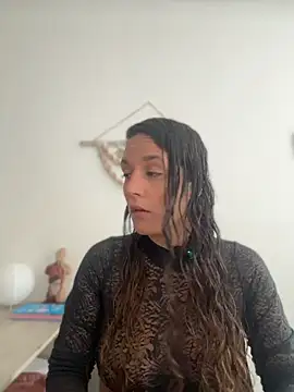 SOPHIA VELMONT online show from 06/12/26, 01:09