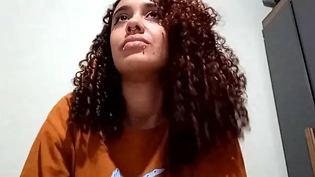 Snapshot of RosannMecardo chatting on 06/15/26, 04:17 RosannMecardo online show from 06/15/26, 04:17