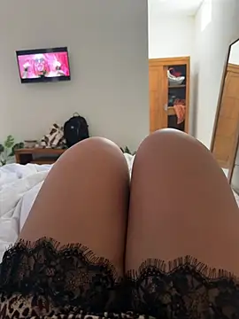 NiaBeurette online show from 06/22/26, 03:23
