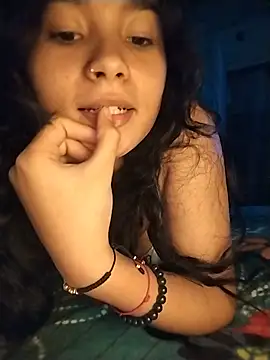 Snapshot of Kittyytinaa chatting on 06/17/26, 02:55 Kittyytinaa online show from 06/17/26, 02:55