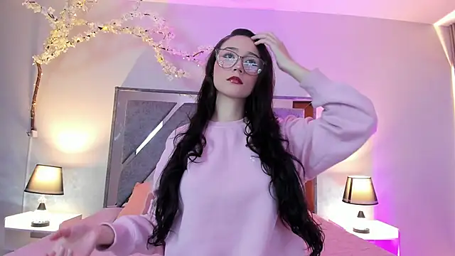 Miss Belu online show from 06/17/26, 04:12