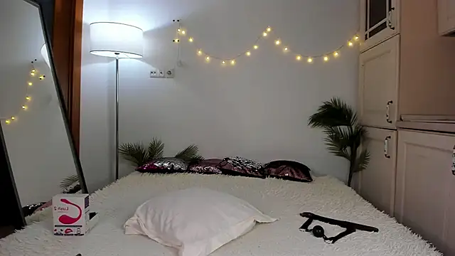 SonyaBabyn online show from 03/18/25, 01:23