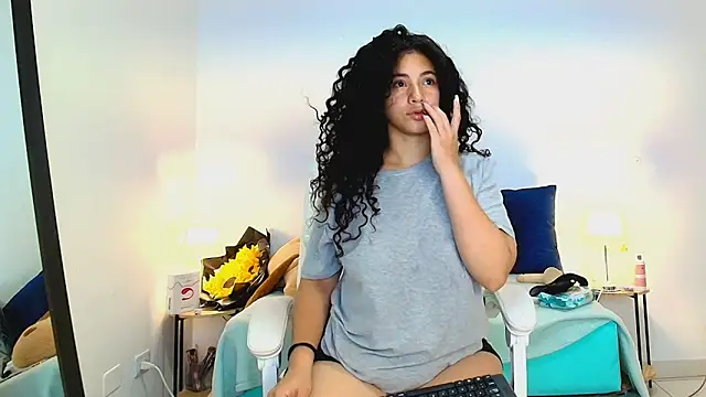 Isabella Sophia19 online show from 07/21/26, 03:20