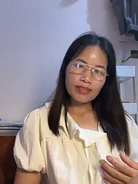 Ori kitty online show from 06/16/26, 06:35