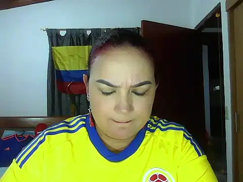 Snapshot of Ariel_691 chatting on 06/17/26, 10:08 Ariel 691 online show from 06/17/26, 10:08