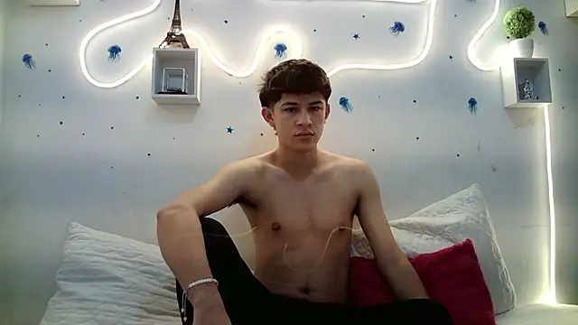 christian foxx  online show from 06/26/26, 01:06