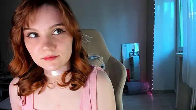 Snapshot of amelia_braun chatting on 06/17/26, 01:16 amelia braun online show from 06/17/26, 01:16
