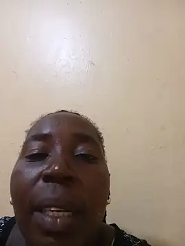 Miapound240 online show from 06/14/26, 11:55