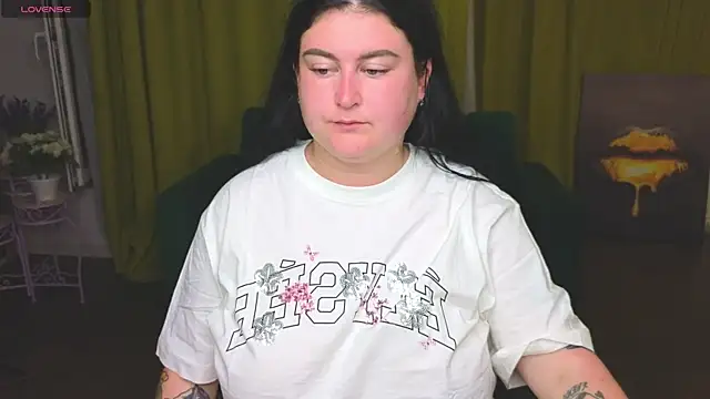 Snapshot of CessieBler chatting on 07/22/26, 05:37 CessieBler online show from 07/22/26, 05:37
